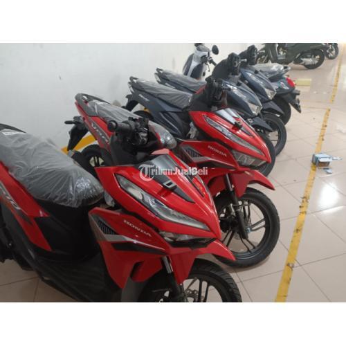 Dealer resmi motor Honda Banjarmasin.  Melayani penjualan sepeda motor Honda terbaru cash / kredit a