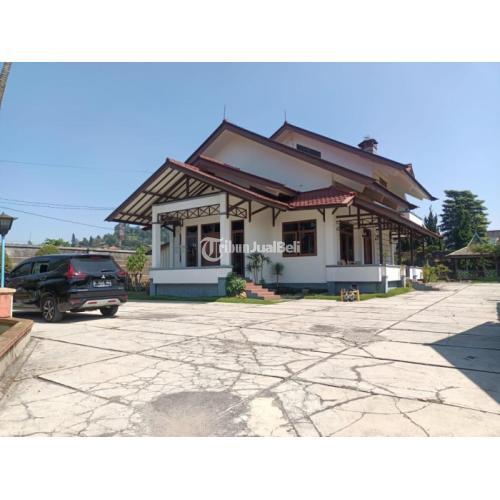 Dijual Villa di Daerah Lembang Sejuk Halaman Dan Taman Sangat Luas - Bandung