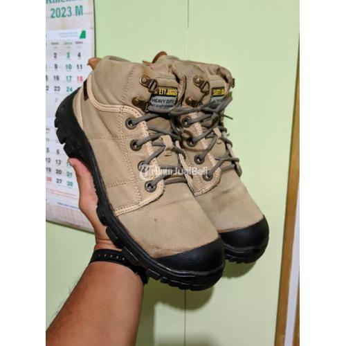 Sepatu Safety Boots Jogger Size 42 Baru Harga Murah Siap Pakai di