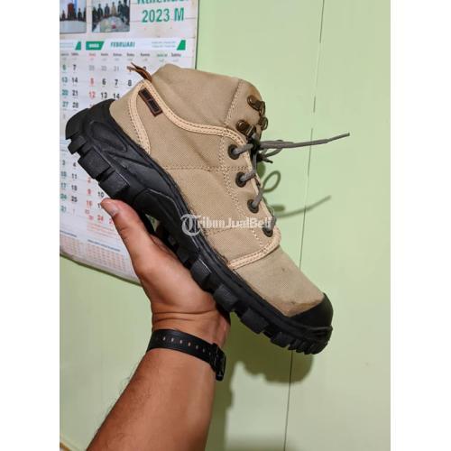Sepatu Safety Boots Jogger Size 42 Baru Harga Murah Siap Pakai di
