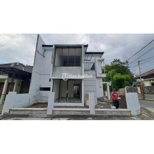 RUMAH CANTIK 2 LANTAI TEPI JALAN UTAMA PURWOMARTANI