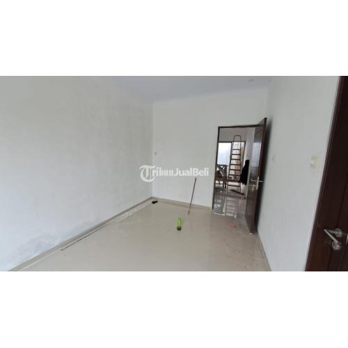 RUMAH CANTIK 2 LANTAI TEPI JALAN UTAMA PURWOMARTANI