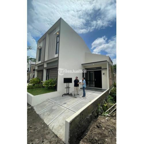 Rumah Cantik Nan Mewah 2 lantai dekat Stadion Maguwoharjo