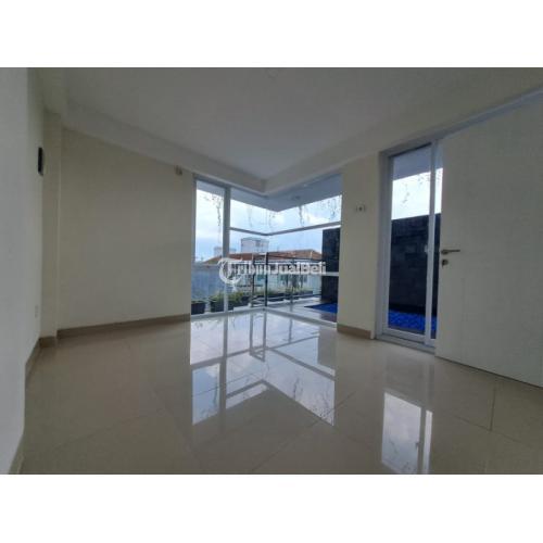 Dijual Rumah Mewah Dengan Kolam Renang Pribadi di Rooftop - Yogyakarta