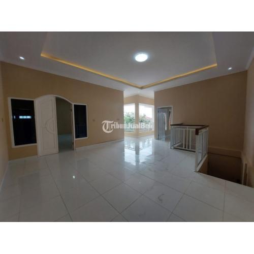 RUMAH CANTIK 2 LT DESAIN MEWAH DI JAKAL DEKAT P4TK