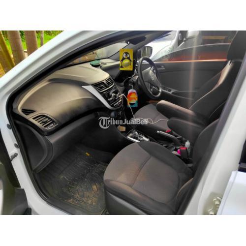 Mobil Hyundai Grand Avega 2012 Bekas Seperti Baru Siap Pakai - Magetan