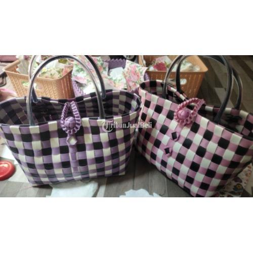 Kerajinan Tas Anyaman Menerima Partai Besar Cocok untuk Souvenir - Gresik
