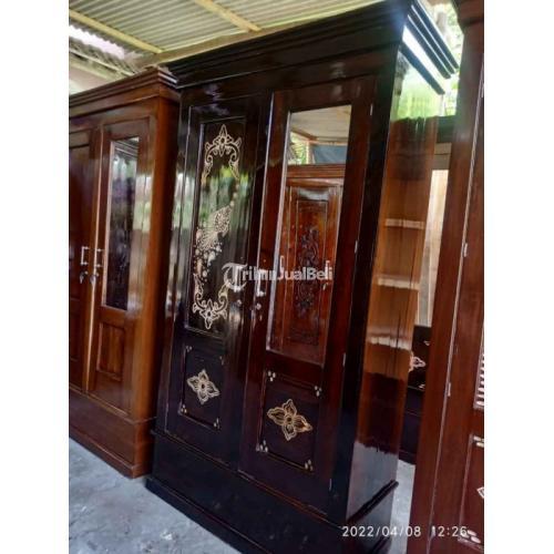 Lemari Kayu 2 Pintu Full Terbuat dari Kayu Asli Tidak Ada Campuran - Pasuruan