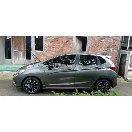 Mobil Honda Jazz RS Manual Tahun 2018 Bekas Kondisi Terawat - Karanganayar