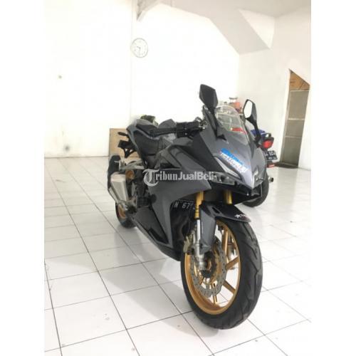Motor Honda CBR 250RR ABS 2017 Hitam Second Pajak Hidup Surat Lengkap Terawat - Malang