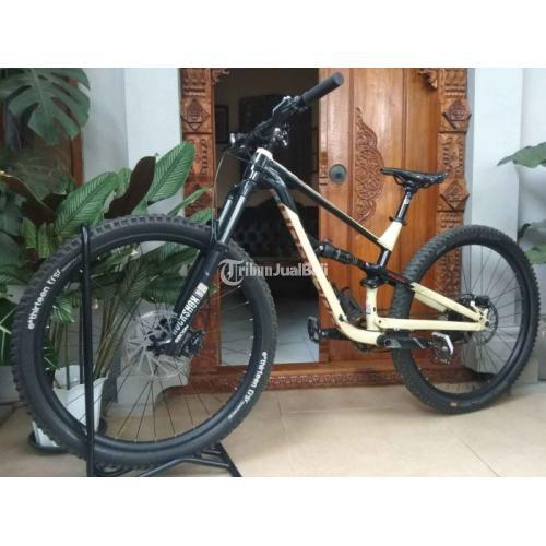 Sepeda MTB Polygon Siskiu D7 Size M 29 Bekas Like New Normal Siap Pakai - Tangerang Selatan