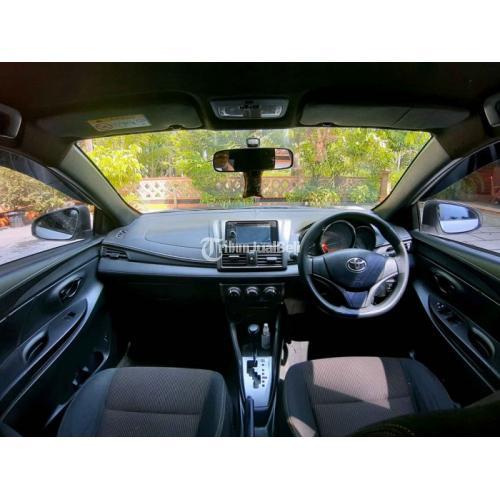 Mobil Toyota Yaris 2014 Putih Seken Pajak Hidup Siap Pakai - Sleman