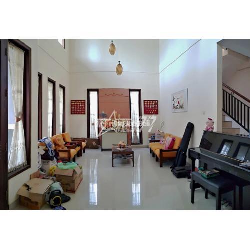 RUMAH 2 Lantai Plus RUANG USAHA