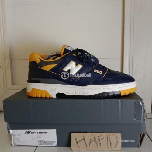 Sepatu Sneakers New Balance 550 US 9 / 42,5 BNIB - Surabaya