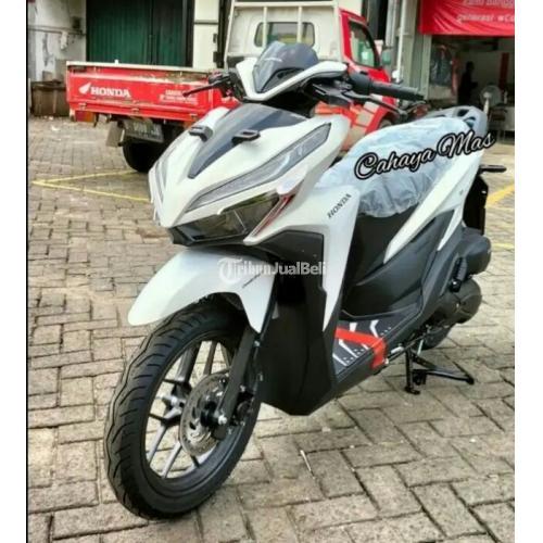 Honda Vario 125 ISS ( Promo Kredit )