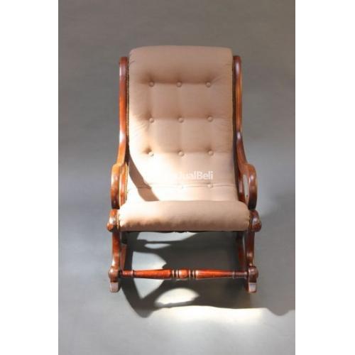 Kursi Goyang Kayu Jati