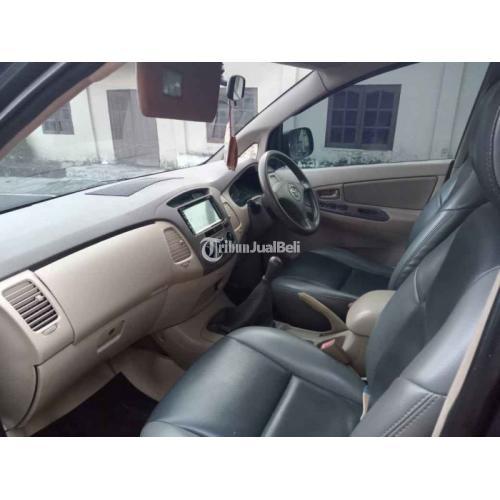 Mobil Toyota Kijang Innova G 2006 Hitam Seken Mesin Kering - Sleman