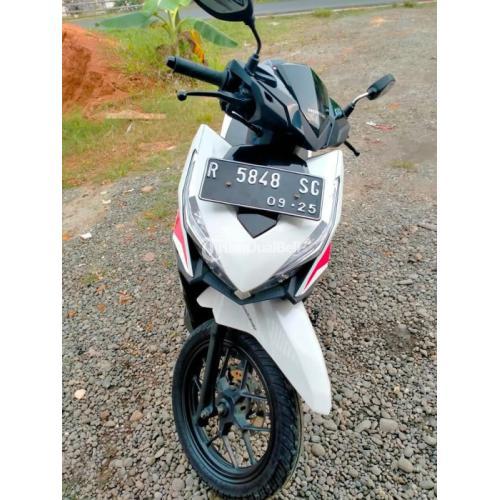 Motor Honda Vario 125 2015 Putih Seken - Banyumas