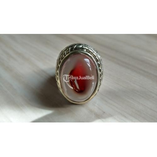 Natural Yakut Merah Combong