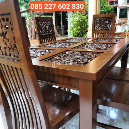Meja Makan Ukiran Jepara