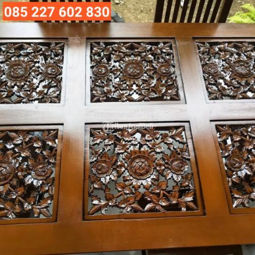 Meja Makan Ukiran Jepara