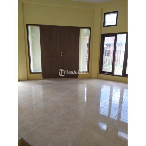 RUMAH DENGAN 5 KAMAR TIDUR DI KOTA MAKASAAR