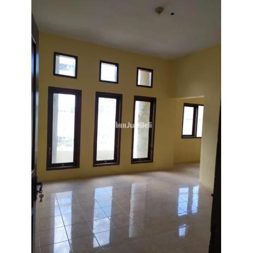 RUMAH DENGAN 5 KAMAR TIDUR DI KOTA MAKASAAR