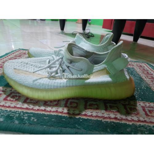 Sepatu adidas cheap yeezy original