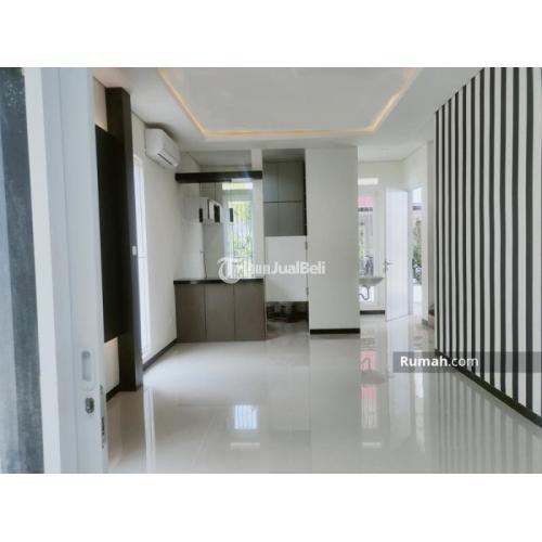 Dijual Rumah Dalam Cluster, Mewah, Kokoh, Ada Kolam renang.