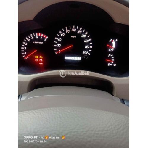 Mobil Toyota Kijang Innova 2005 Bekas Warna Merah Bodi Mulus Siap Pakai - Kediri