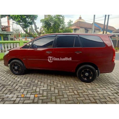 Mobil Toyota Kijang Innova 2005 Bekas Warna Merah Bodi Mulus Siap Pakai - Kediri
