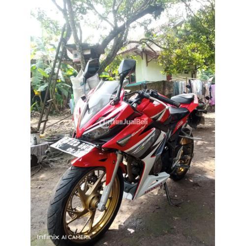 Motor Honda CBR 150R 2017 Bekas Normal Surat Lengkap - Tangerang