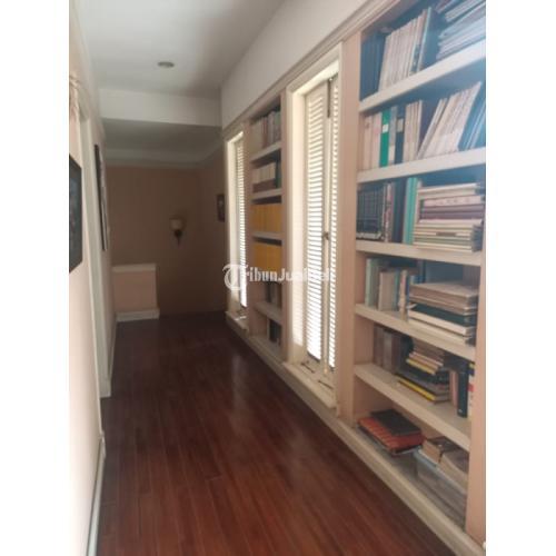 Dijual rumah  Asri dan Mewah Klampis Indah   Surabaya