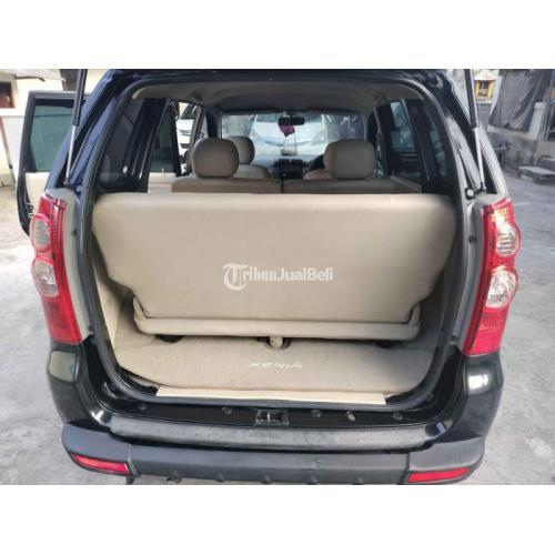 Mobil Daihatsu Xenia Li Tahun 2007 Bekas Siap Pakai Manual Warna Hitam - Karangasem
