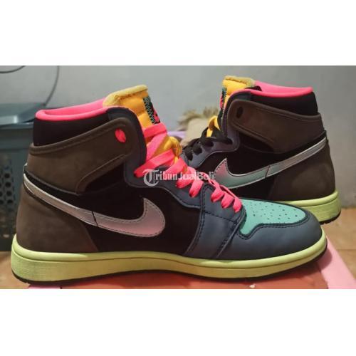 Sepatu Sneakers Air Jordan 1 High Retro Bio Hack Lengkap Fullset VNDS - Surabaya