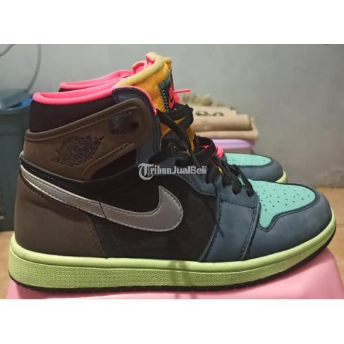 Sepatu Sneakers Air Jordan 1 High Retro Bio Hack Lengkap Fullset VNDS - Surabaya