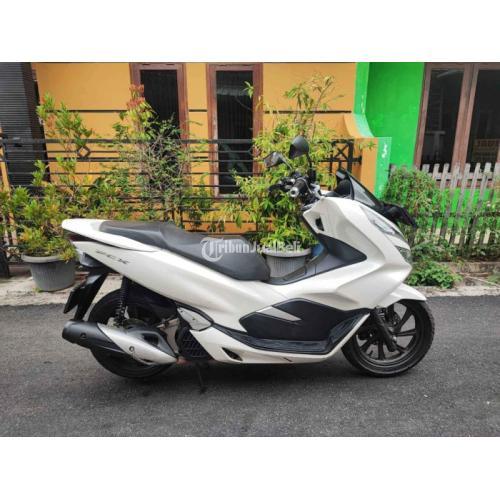 Motor Honda PCX 150 2020 Putih Seken Pajak Hidup Surat Lengkap di