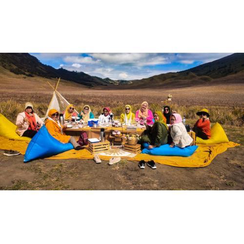 Special Makan Pagi PICNIC Di Gunung Bromo Penuh Sensasi