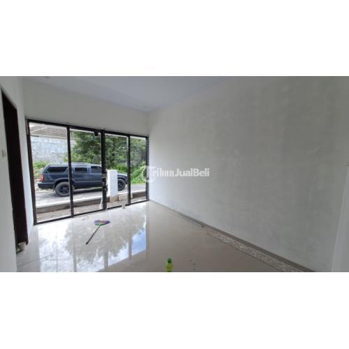 RUMAH SIAP HUNI POSISI HOOK 2 LANTAI DEKAT JALAN PURWOMARTANI