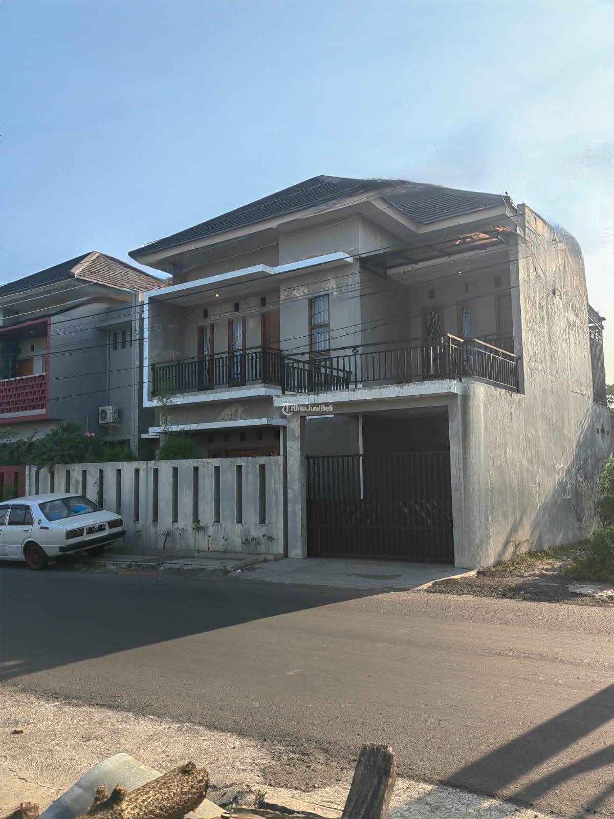 Rumah Nyaman 2 Lantai Utara Jalan Damai Dekat Hyatt Hotel