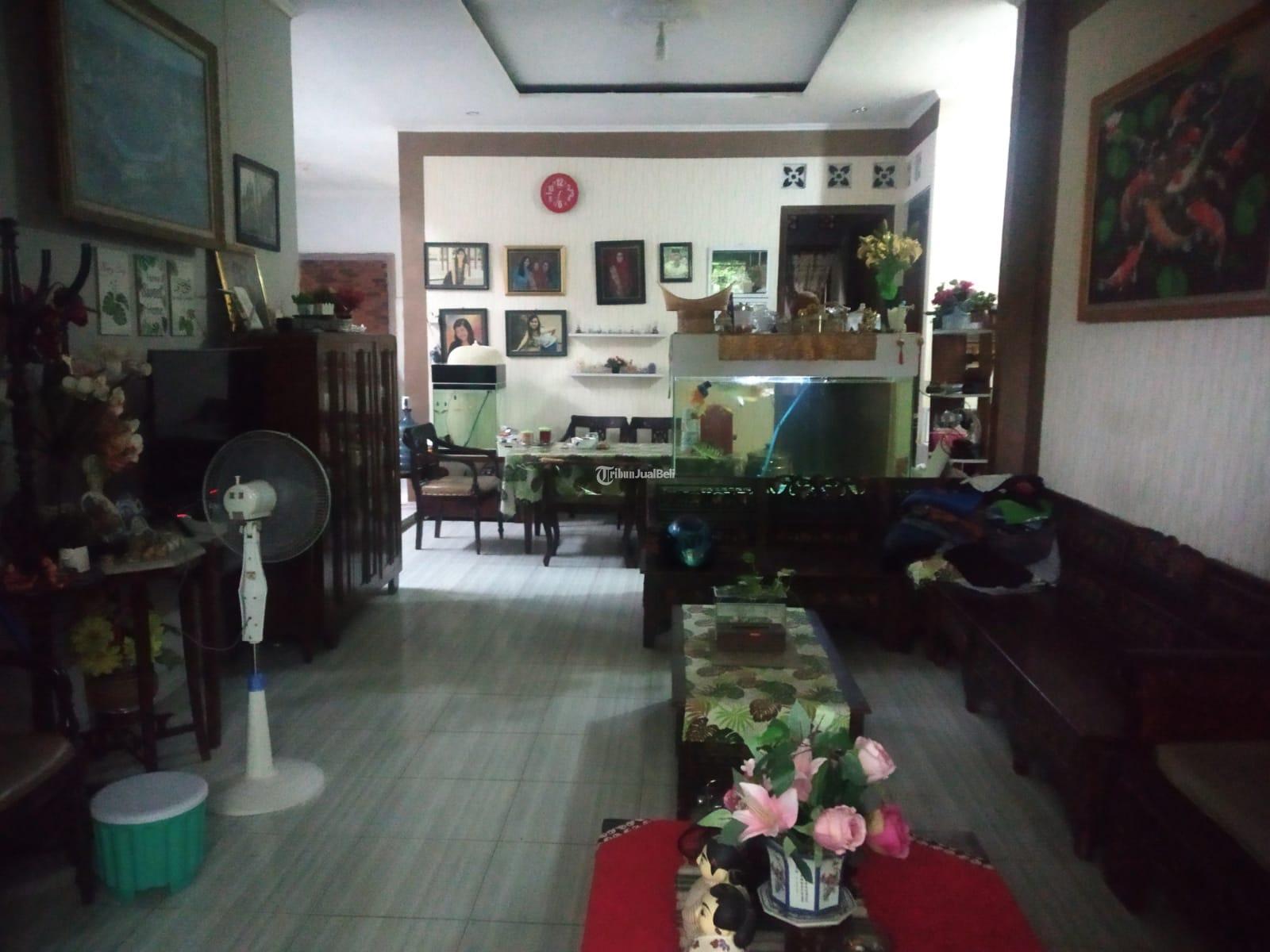 Tanah Dan Bangunan Tepi Jalan Aspal Utara PKU Gamping