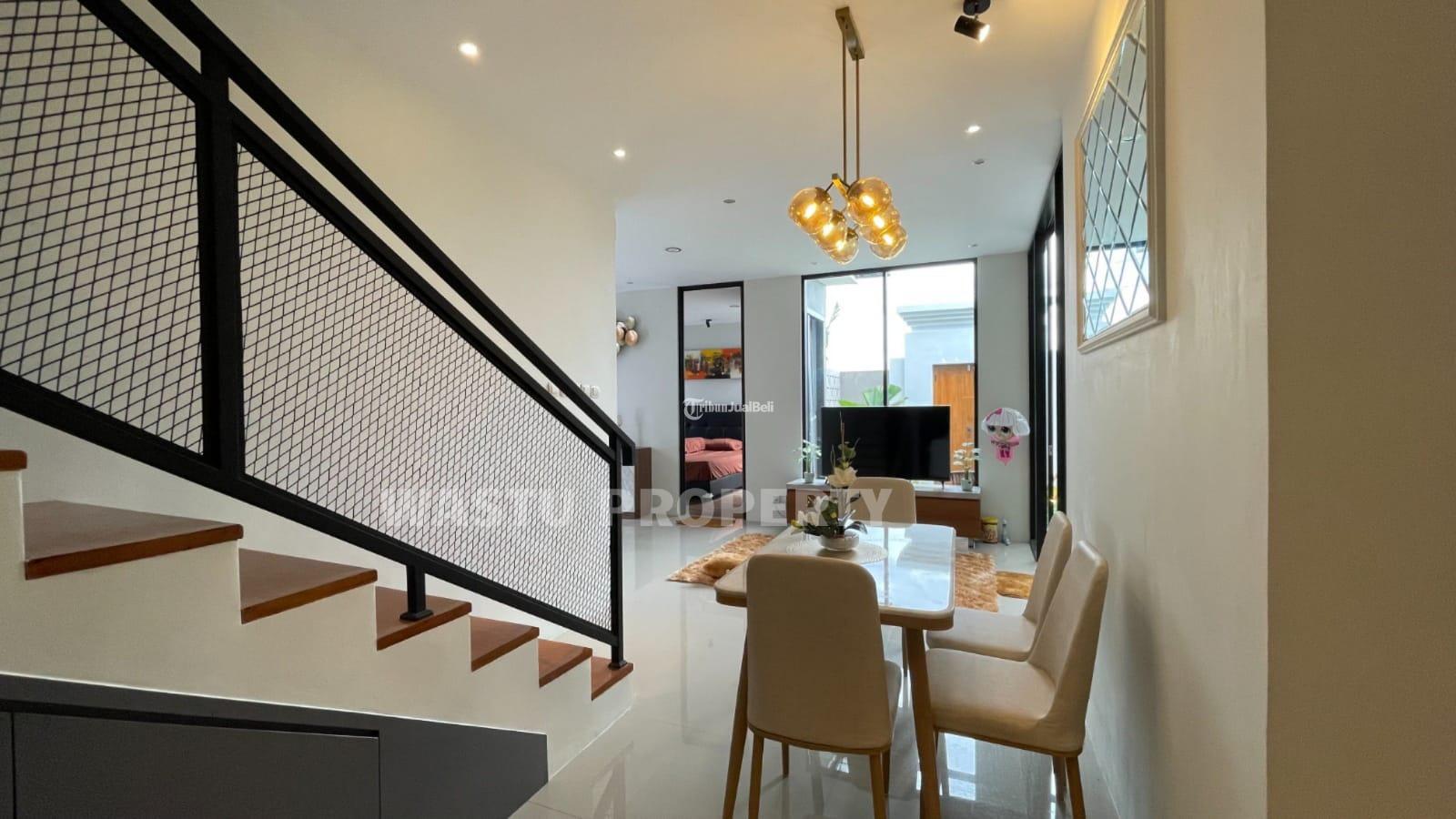 RUMAH BARU 2 LANTAI FULL FURNISH POSISI HOOK DI KALASAN