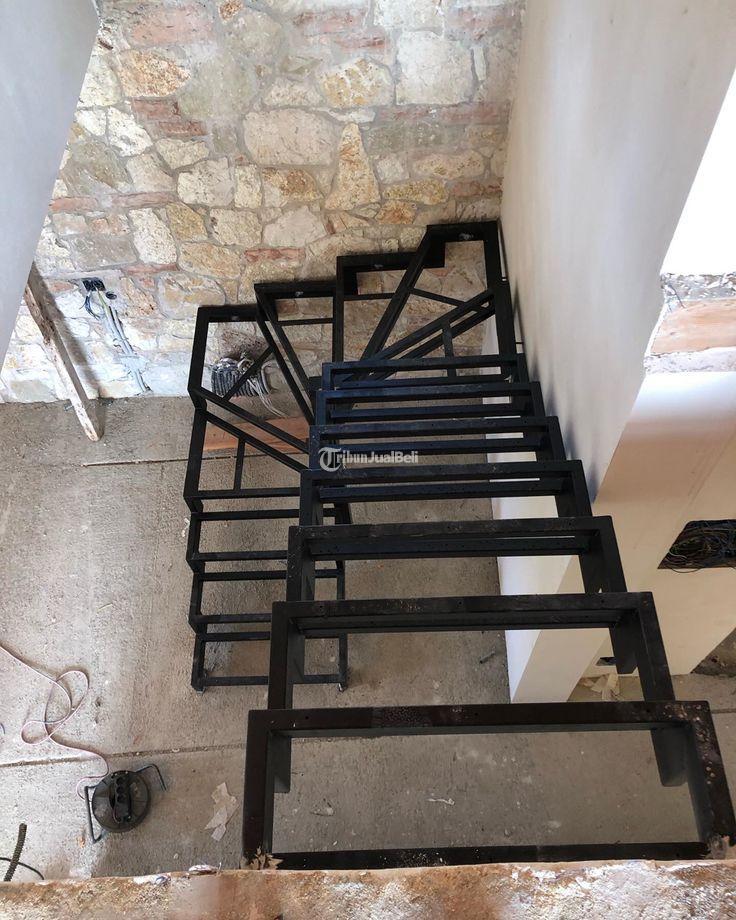 Jasa Pembuatan Tangga Besi Putih Jember