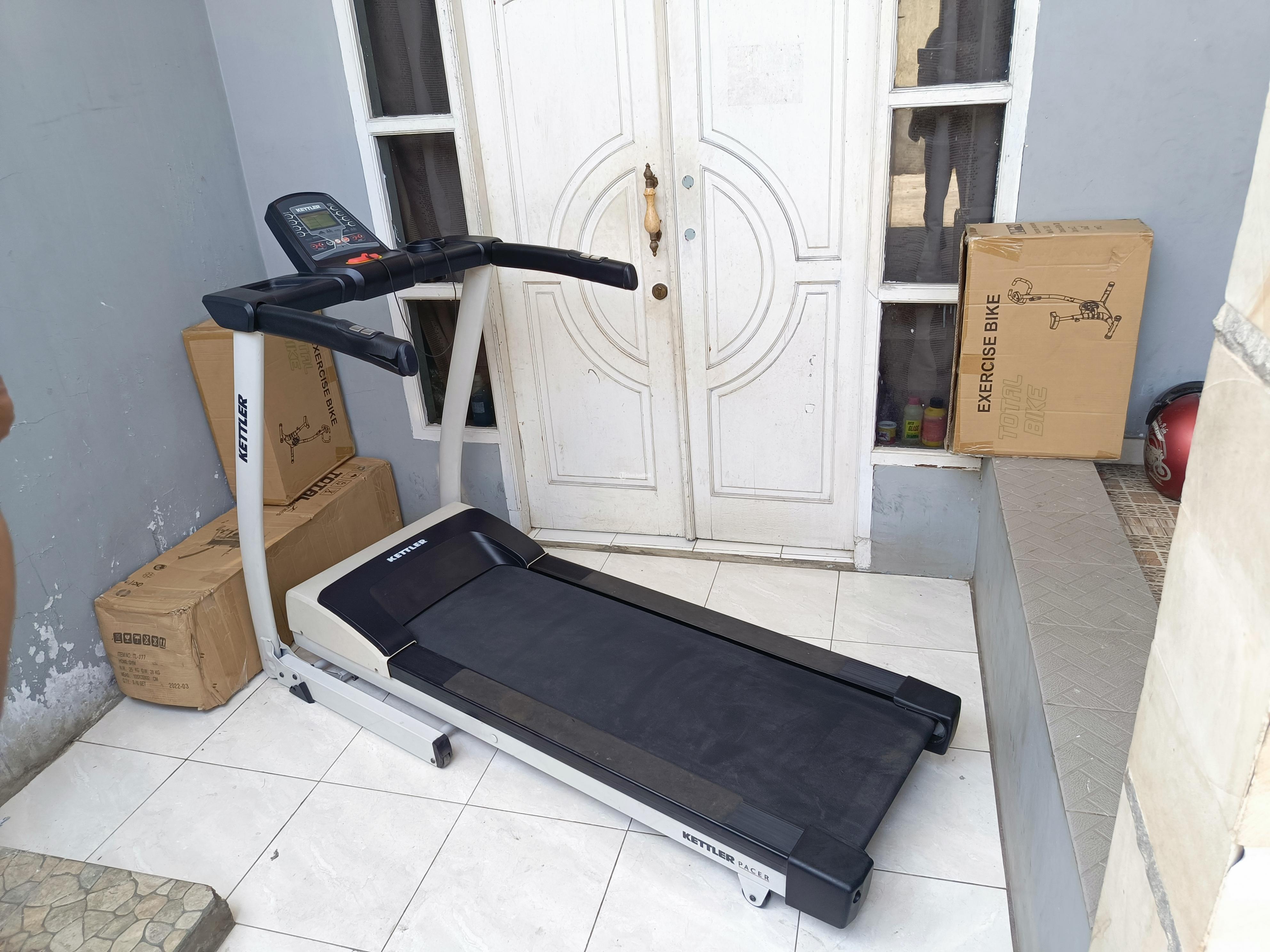 Treadmill Elektrik Seken Merek Kettler Kondisi Masih Oke di Jakarta Pusat Tribun JualBeli