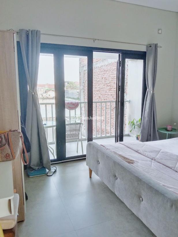 Readystok Only 1 Unit Rumah Modern 2LT Baru di Cisaranten Arcamanik