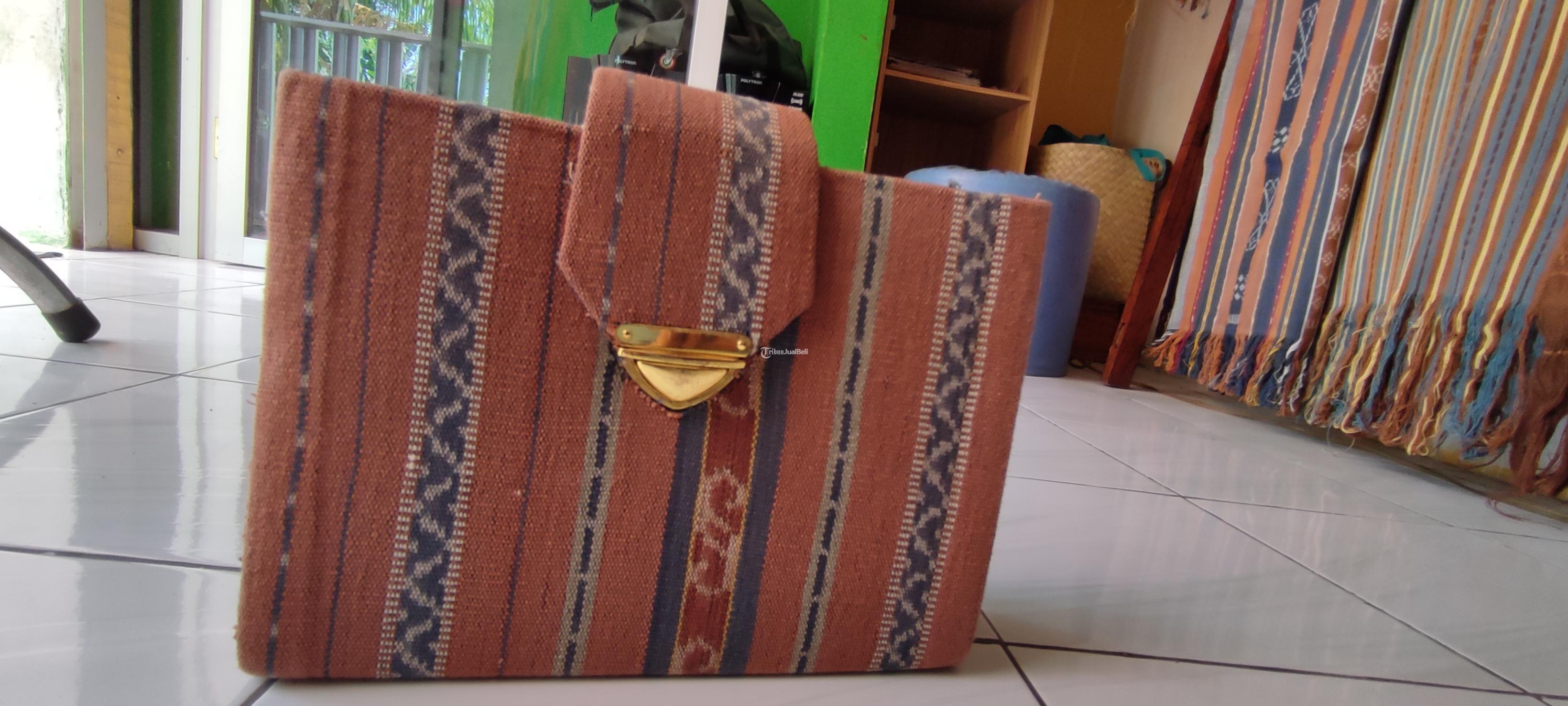 Tas Tenun Pewarna Alam Sikka