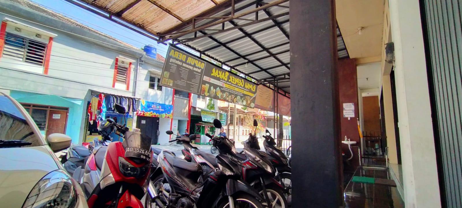 Ruko 139 Murah Samping Kampus UMS Solo Area Komersil 2 Lantai