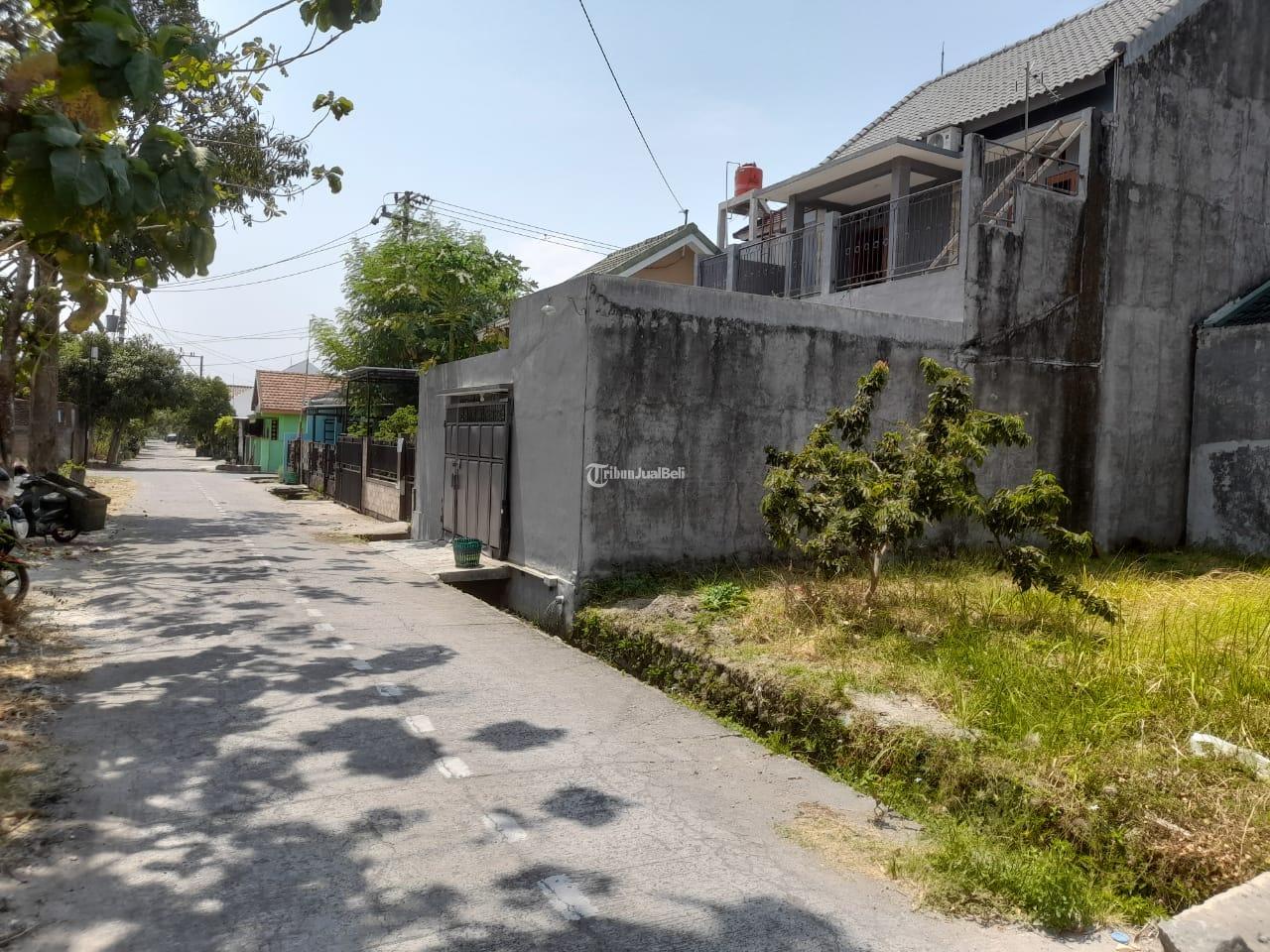 Tanah 82 Cantik Bolon Colomadu Tegak Lurus Jalan Raya