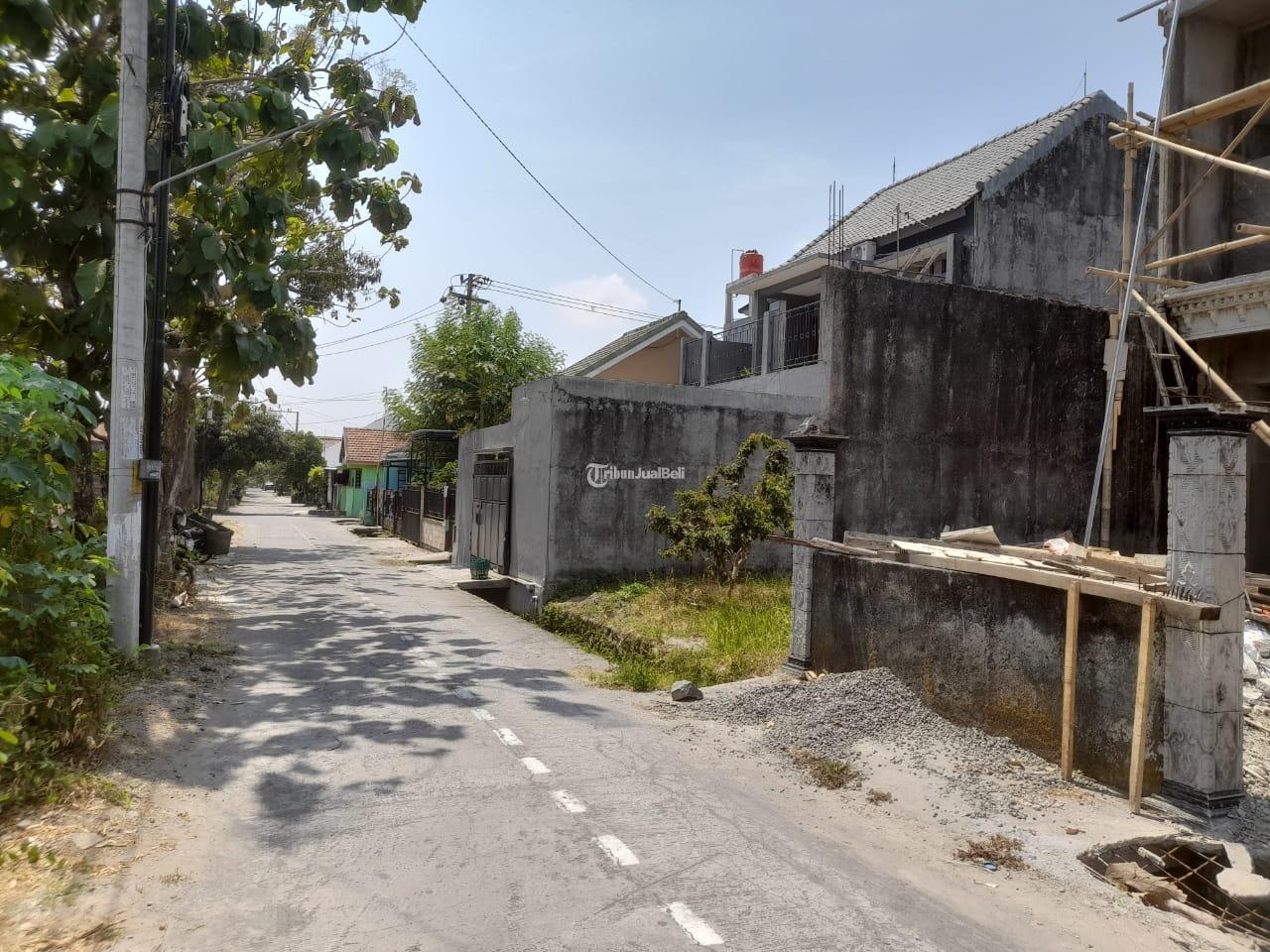 Tanah 82 Cantik Bolon Colomadu Tegak Lurus Jalan Raya