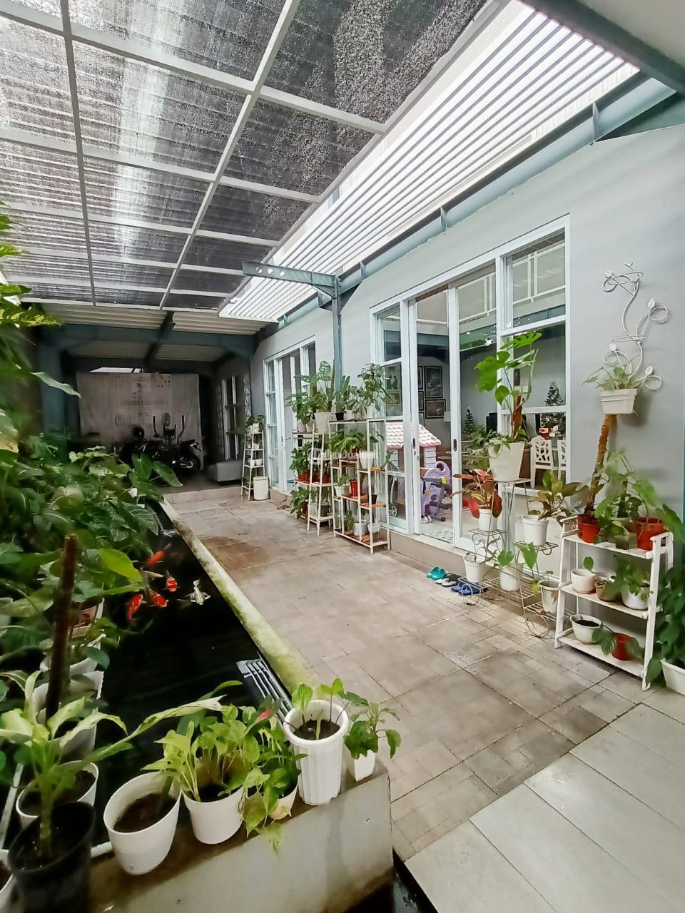 Dijual Rumah LT350 LB500 4KT 4KM Mewah Cantik Di Jalan Parangtritis Dalam Ringroad - Bantul